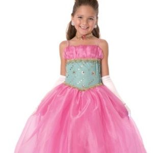 Princess 👸 Pink Gown